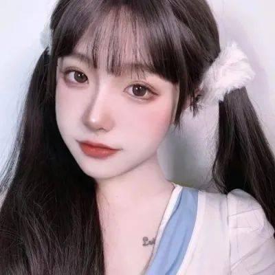 娱乐吃瓜的头像女生真人,网络红人“吃瓜女神”的真实生活  第2张